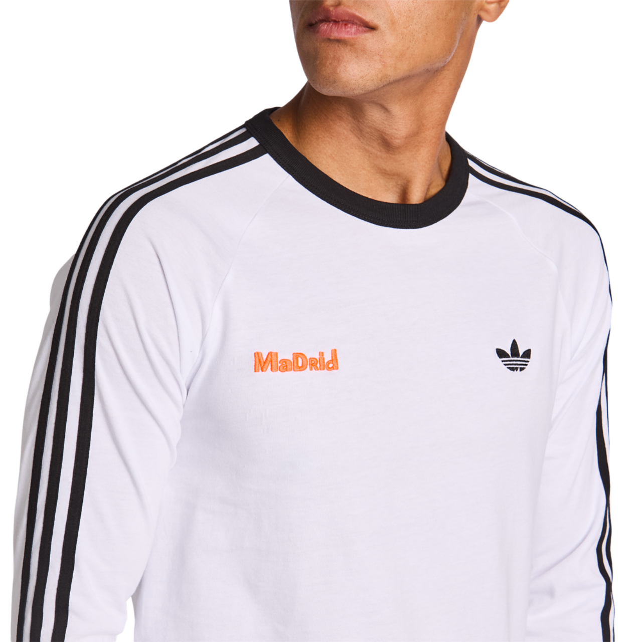 adidas Bad Bunny Madrid Bild 5 von 6. Antippen, um die Fotogalerie zu öffnen.