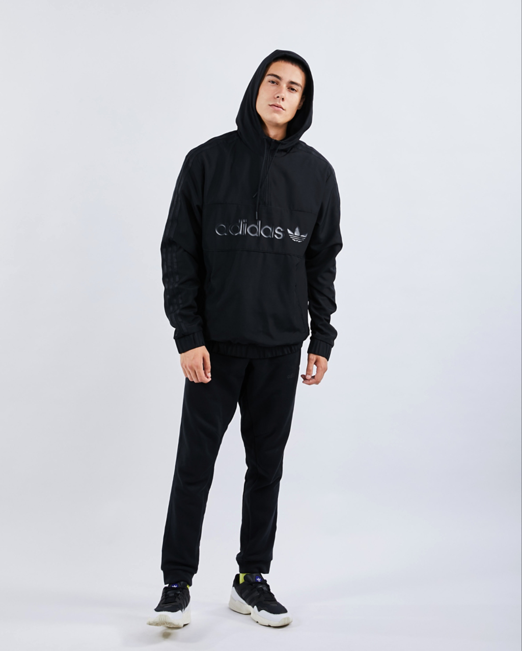 adidas Legend Afbeelding 2 van 4. Tik om de fotogalerij te openen..