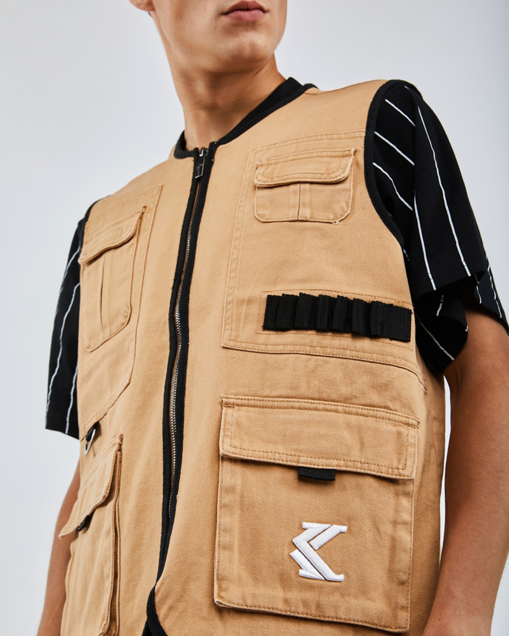 Karl Kani Sand Vest Image 4 of 4. Tap to open photo gallery.