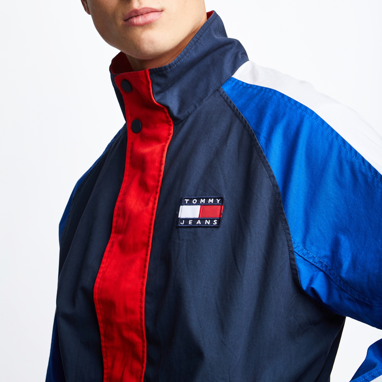 Tommy Jeans Lightweight Image 5 of 5. Tap to open photo gallery.