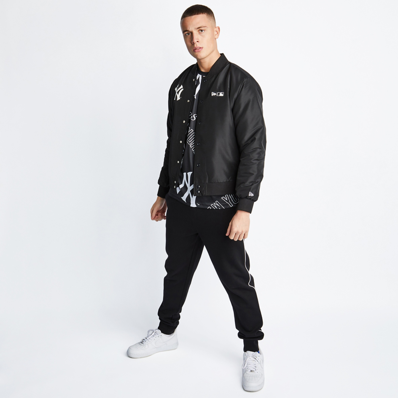 New Era Mlb  Lightweight Image 2 of 4. Tap to open photo gallery.