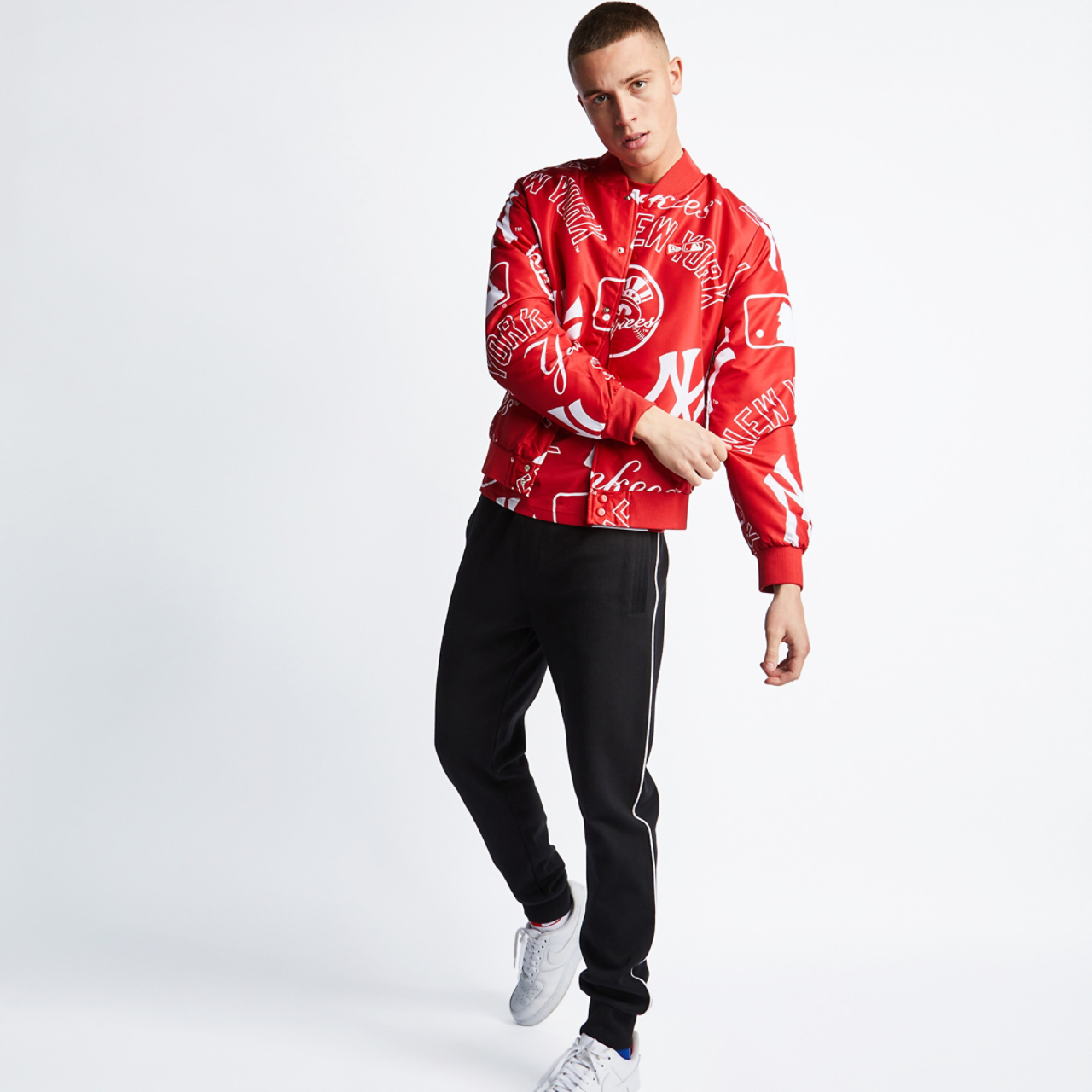 New Era Mlb  Lightweight Image 2 of 4. Tap to open photo gallery.