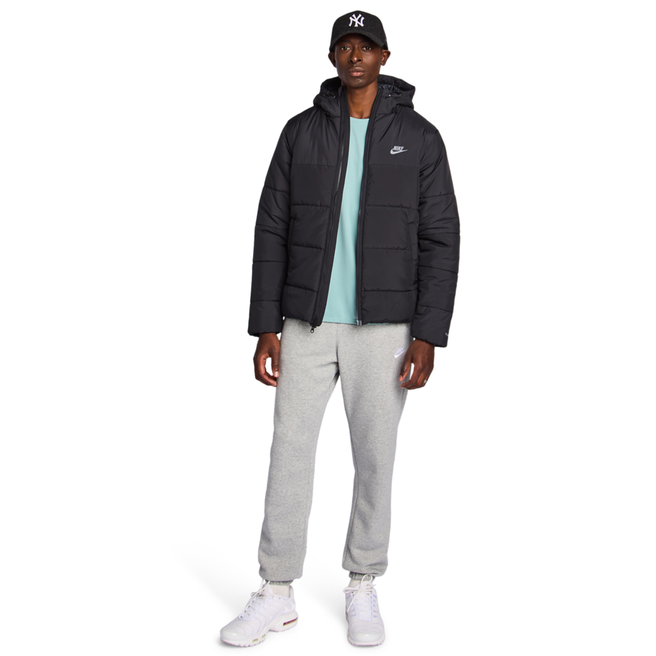 Nike Down Jacket Bild 2 von 5. Antippen, um die Fotogalerie zu öffnen.