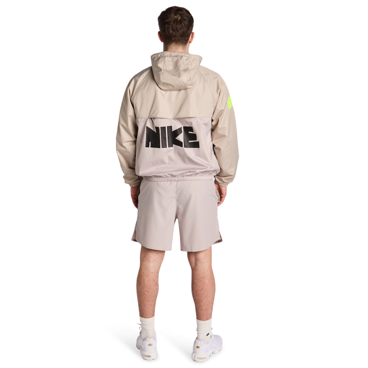 Nike Windrunner Afbeelding 3 van 8. Tik om de fotogalerij te openen..