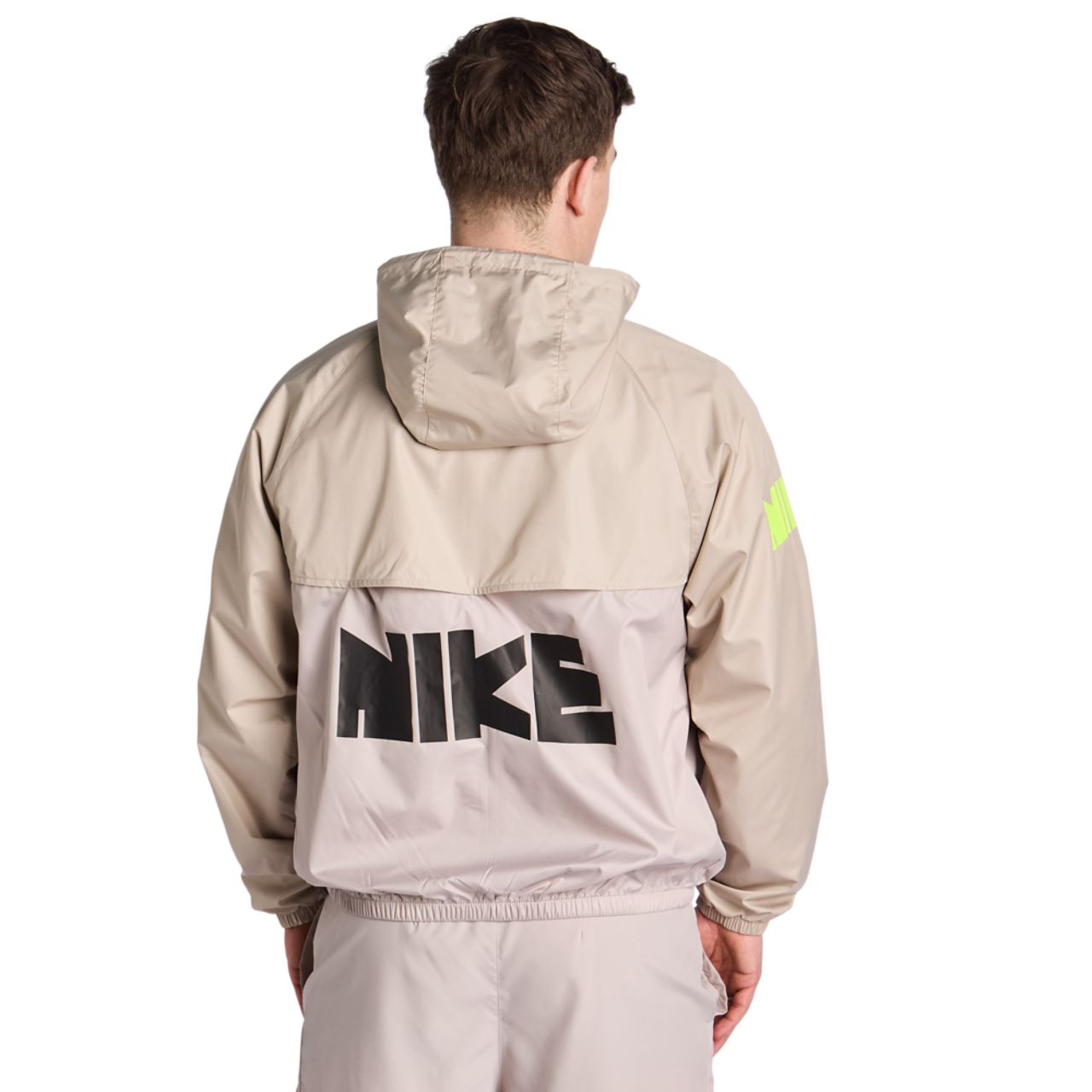 Nike Windrunner Afbeelding 4 van 8. Tik om de fotogalerij te openen..
