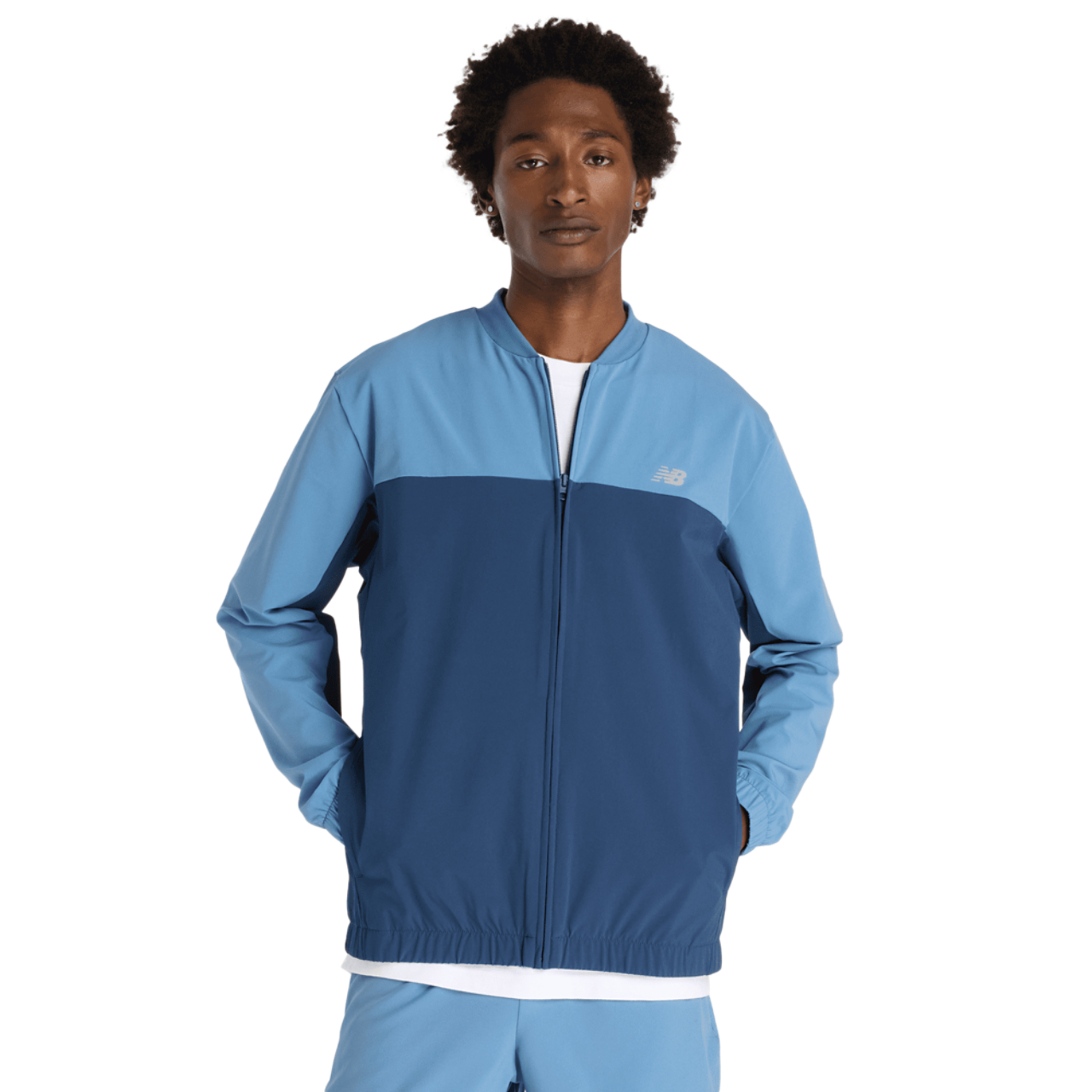 New Balance Stretch Bomber Jacket Image 1 sur 4. Appuyez pour ouvrir la galerie de photos.