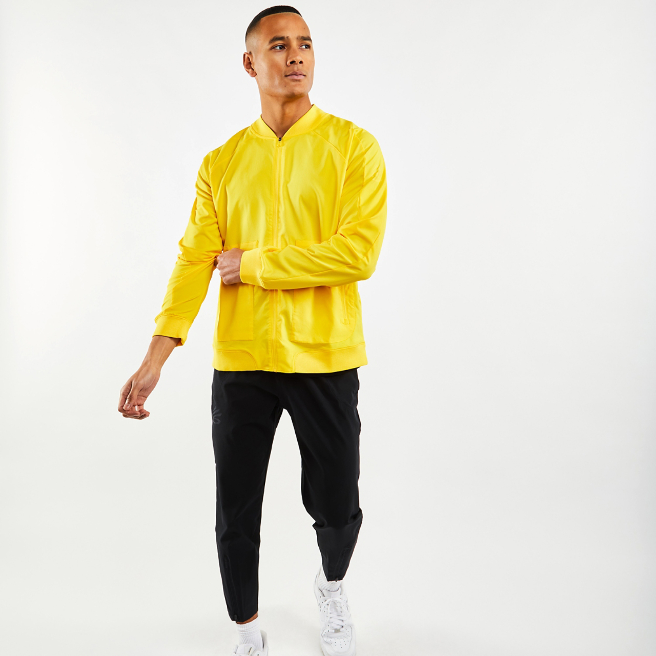 Under Armour Curry Undrtd Woven Imagen 2 de 4. Toque para abrir la galería de fotos.