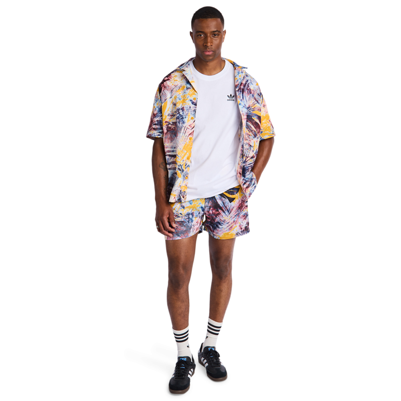 adidas Essential Bild 2 von 4. Antippen, um die Fotogalerie zu öffnen.