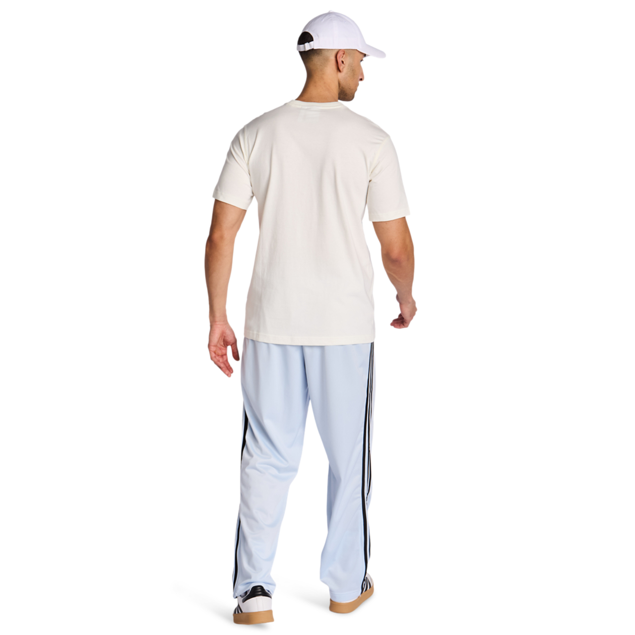 adidas Graphics Image 3 sur 5. Appuyez pour ouvrir la galerie de photos.