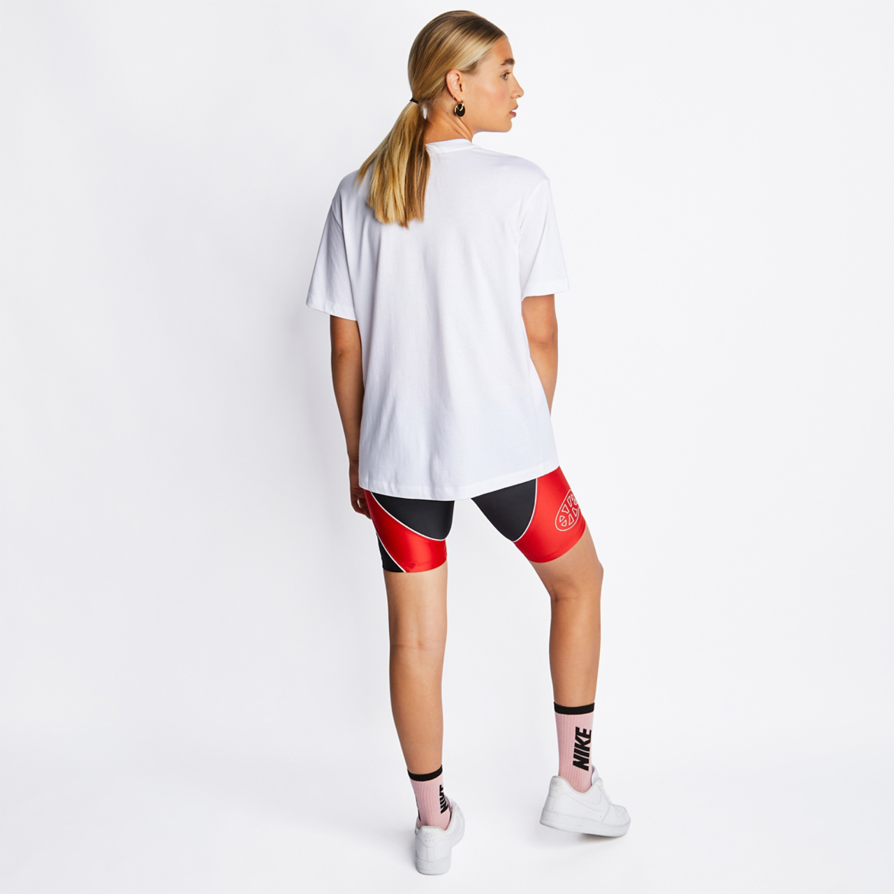 Nike Essential Top Image 3 of 4. Tap to open photo gallery.