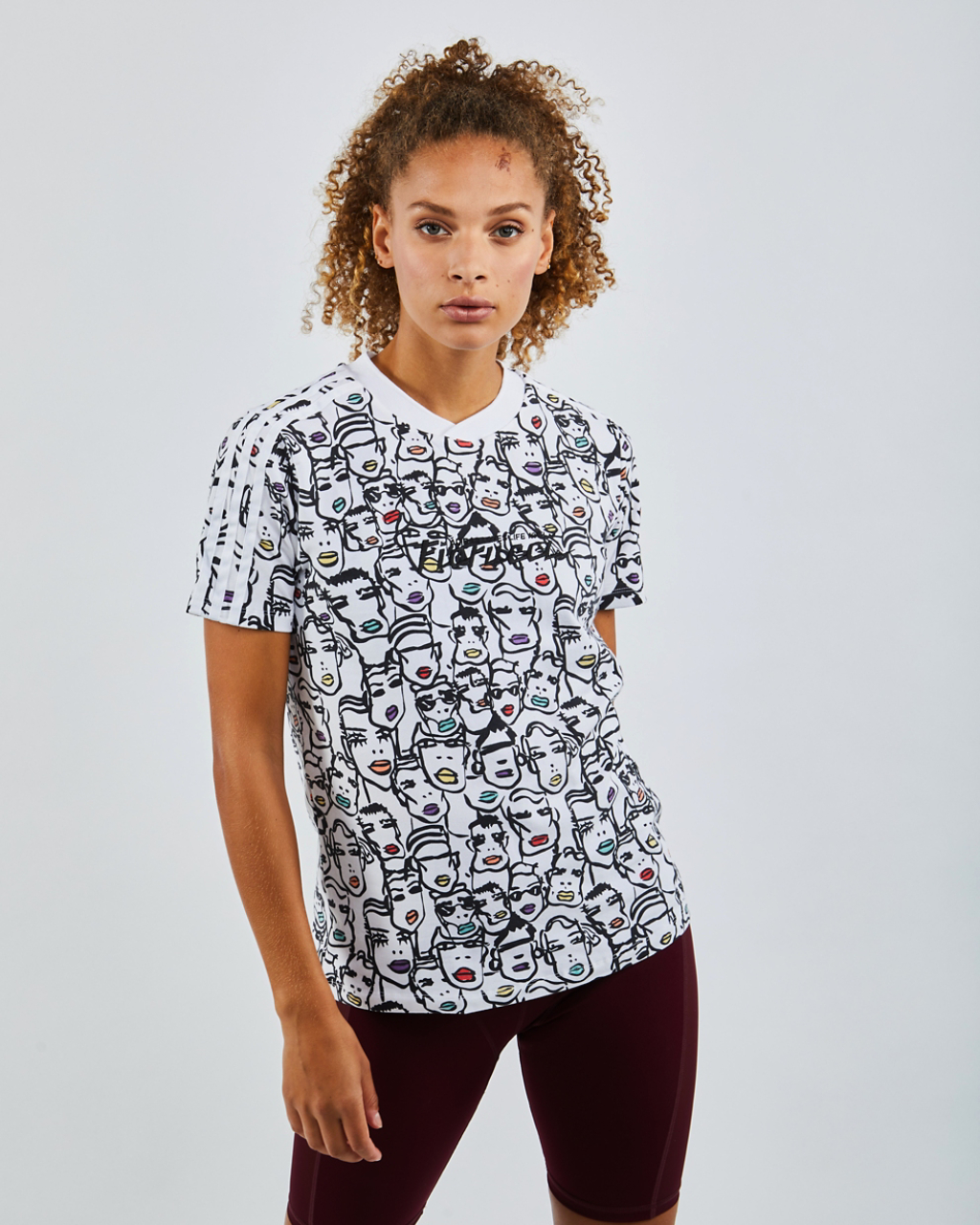 adidas Fiorucci Afbeelding 1 van 4. Tik om de fotogalerij te openen..