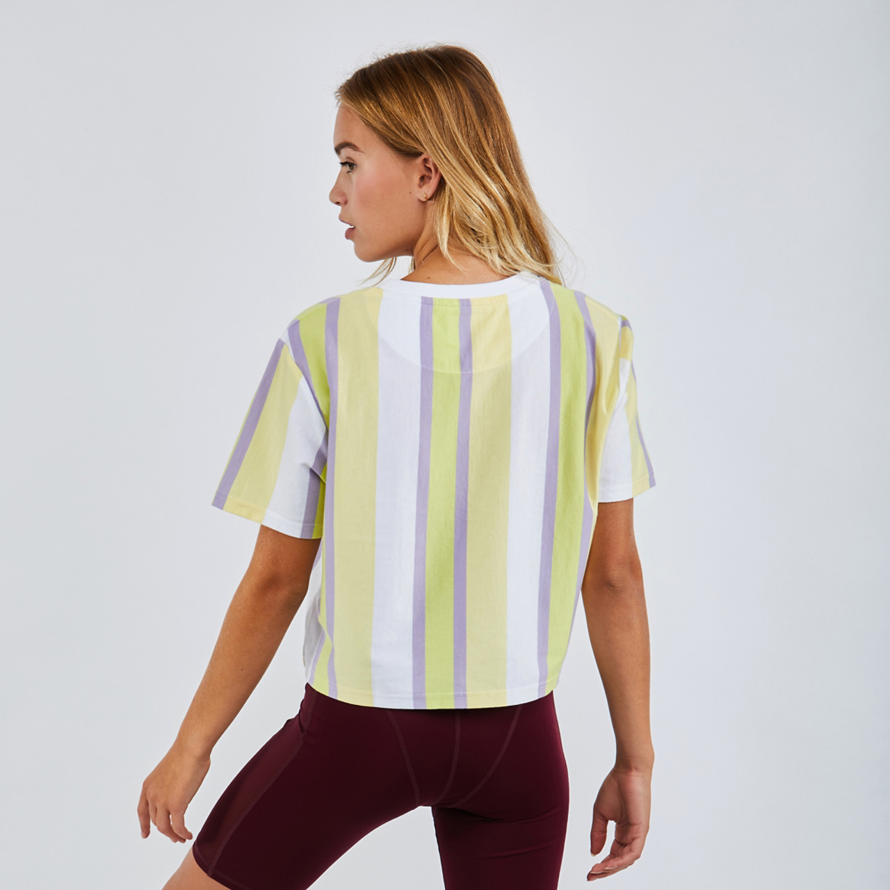 Karl Kani Signature Stripe Crop Afbeelding 1 van 2. Tik om de fotogalerij te openen..