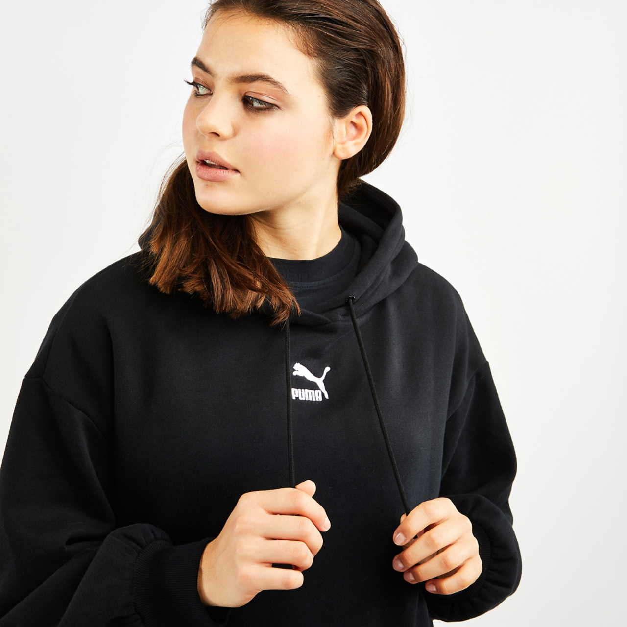 Puma Classics Os Over The Head Image 4 of 4. Tap to open photo gallery.