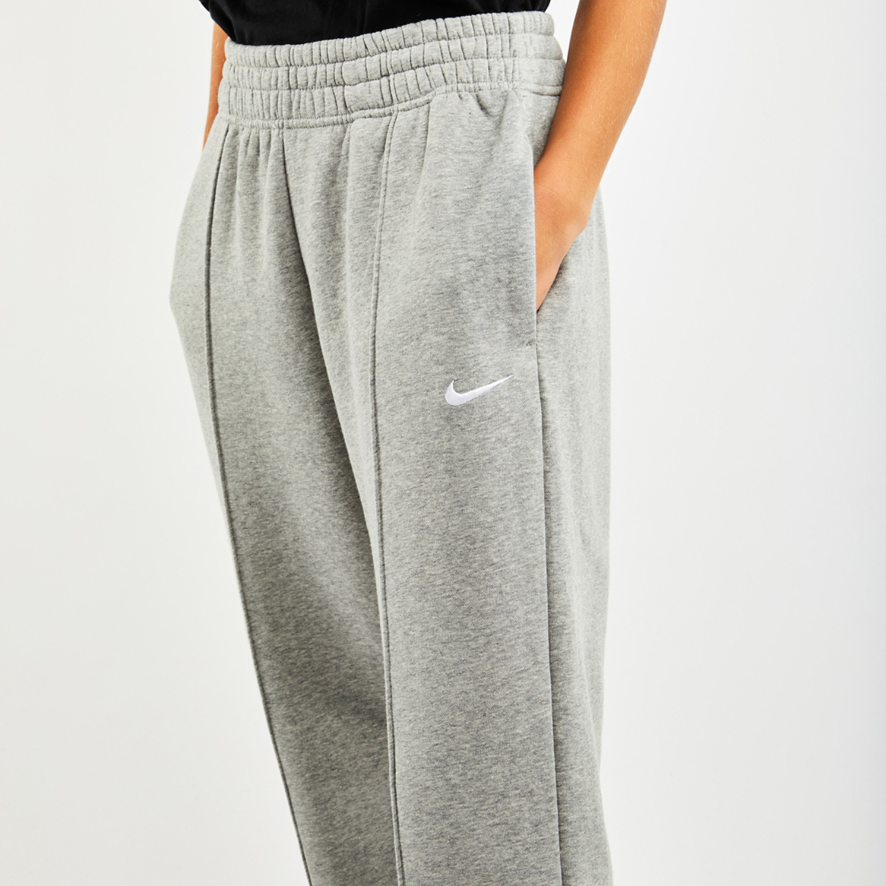 Nike Trend Fleece Essentials Image 4 of 4. Tap to open photo gallery.
