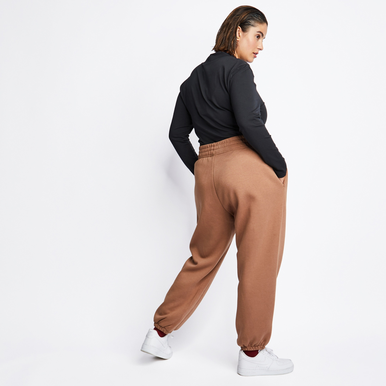 Nike Sportswear Plus Cuffed Image 3 of 4. Tap to open photo gallery.