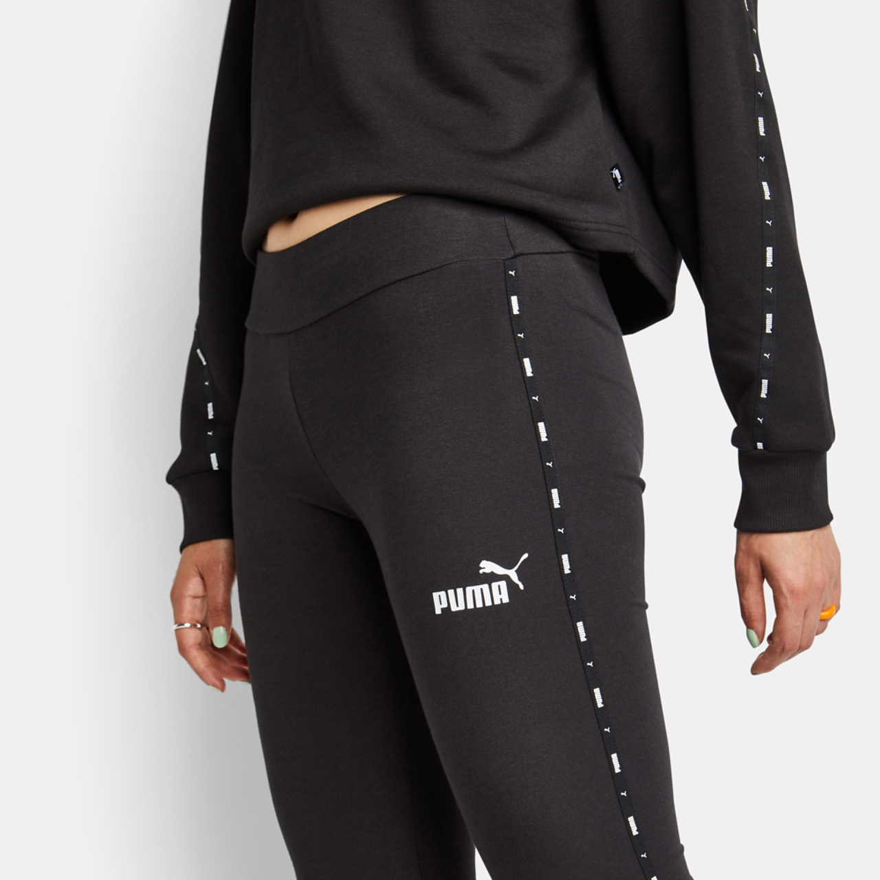 Puma Essentials+ Tape Imagen 4 de 4. Toque para abrir la galería de fotos.