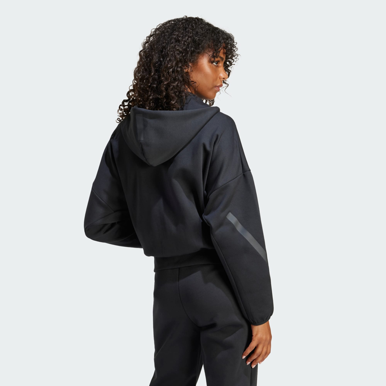 adidas Z.N.E. Full-zip Immagine 3 di 5. Tocca per aprire la galleria fotografica.