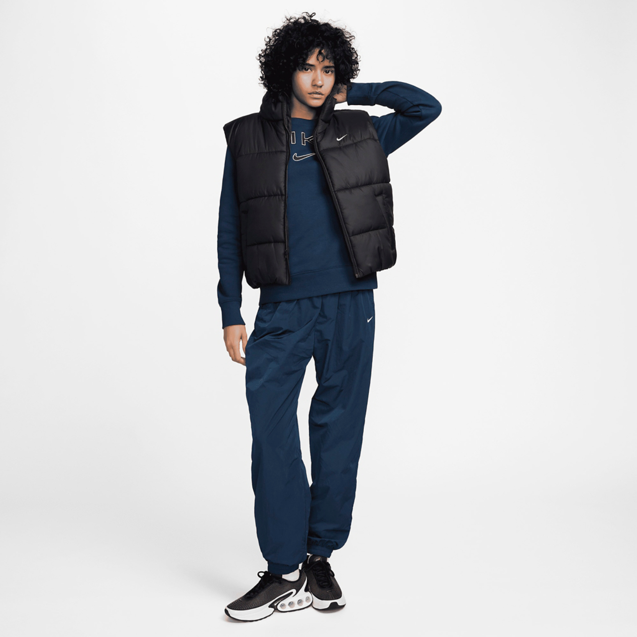 Nike Therma-fit Image 5 of 5. Tap to open photo gallery.