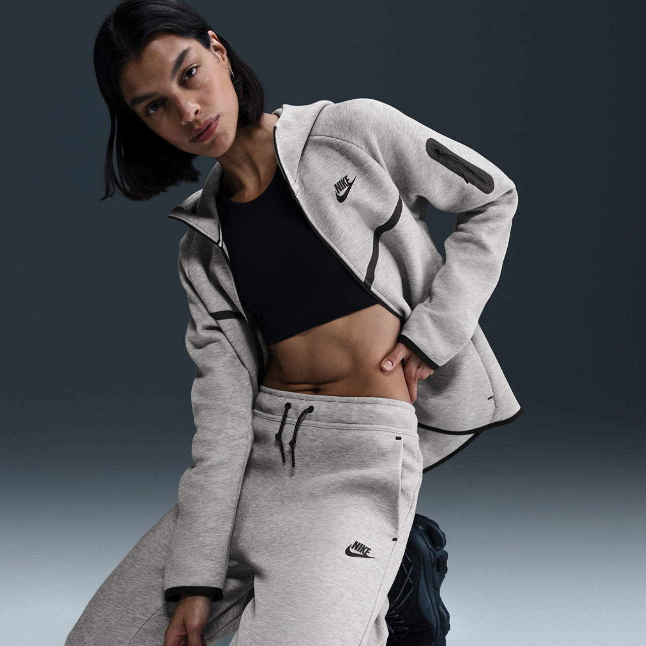 Nike Tech Fleece Immagine 5 di 5. Tocca per aprire la galleria fotografica.