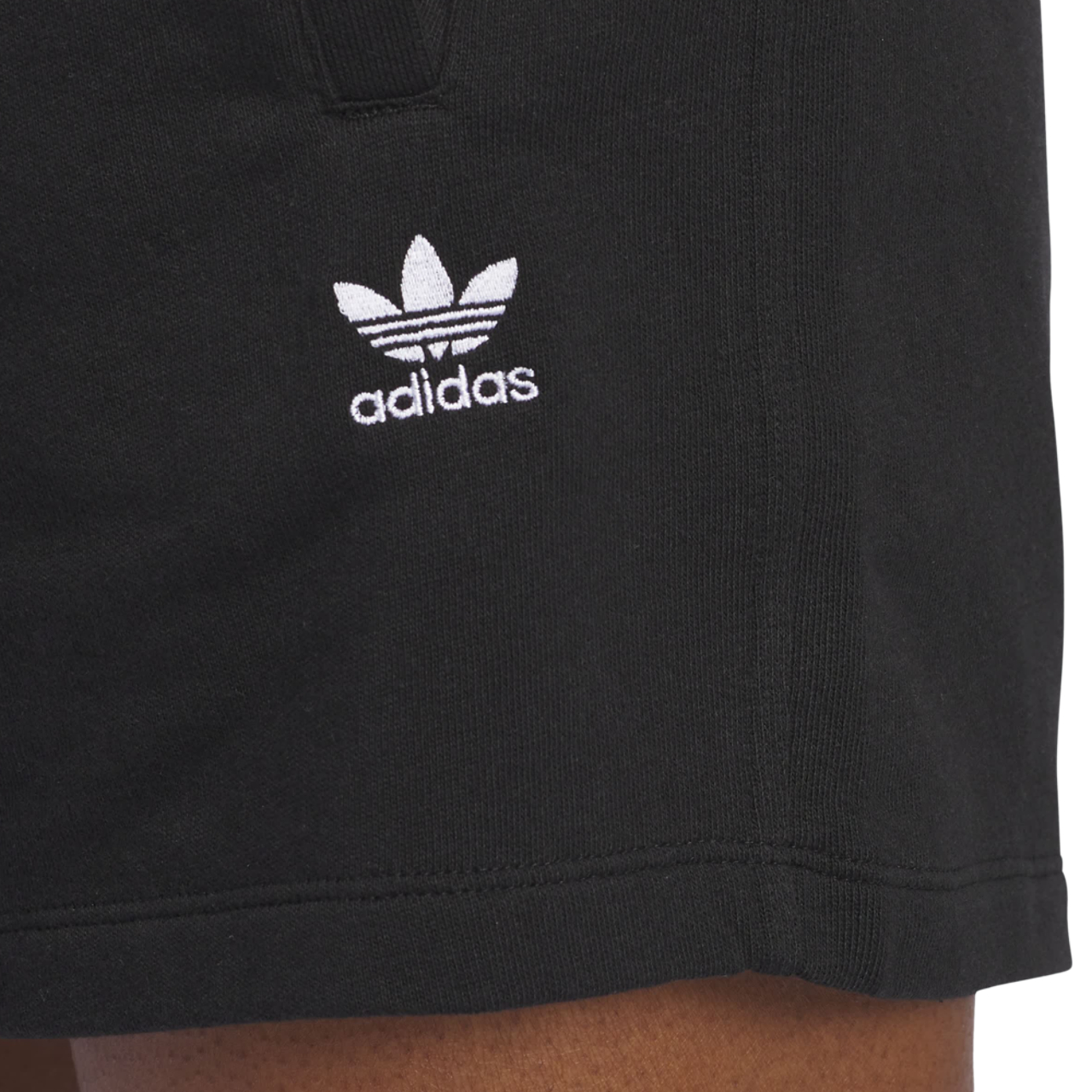 adidas Essentials Imagen 4 de 4. Toque para abrir la galería de fotos.