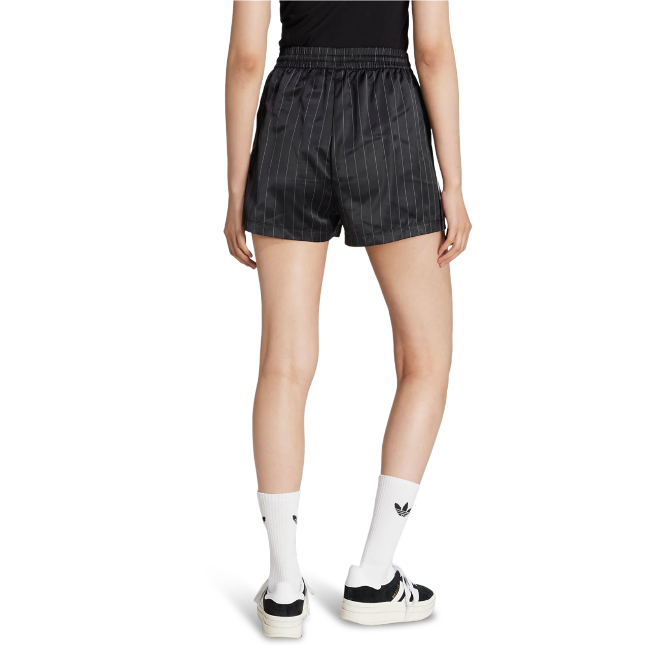 adidas Adicolor Essentials Shorts Afbeelding 3 van 4. Tik om de fotogalerij te openen..