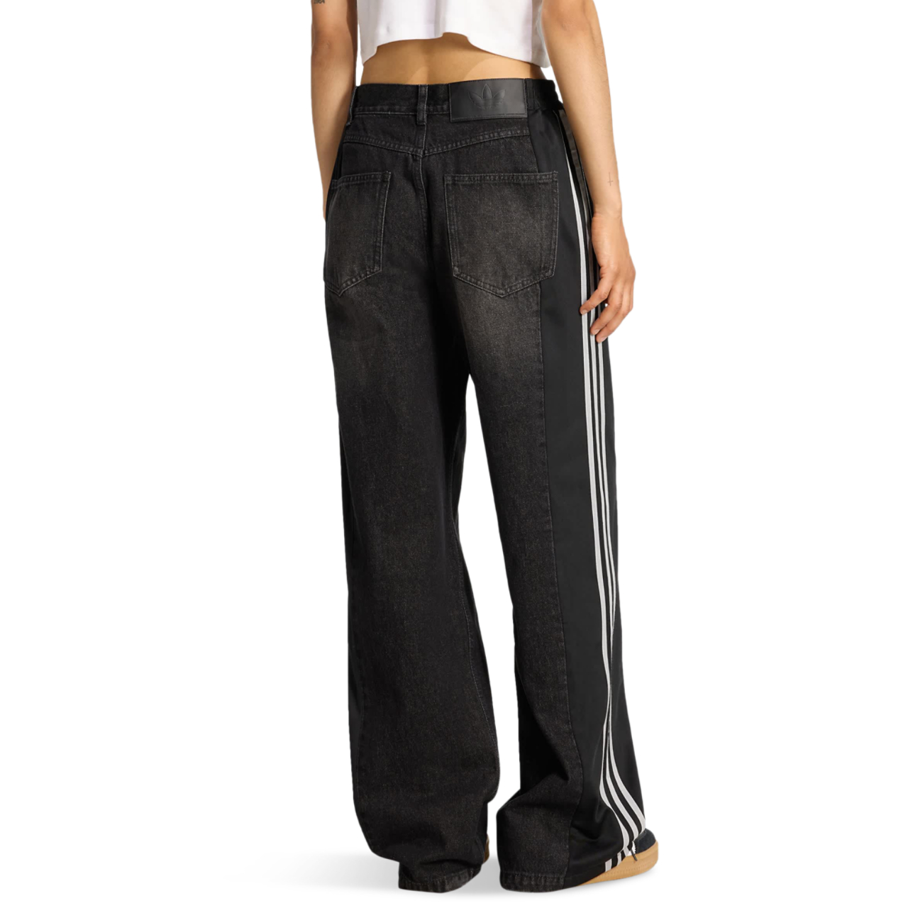 adidas Originals Athletic Dept Denim Firebird Joggers Imagen 3 de 4. Toque para abrir la galería de fotos.