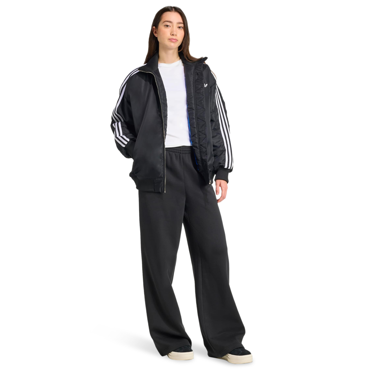 adidas Firebird Oversized Bomber Jacket Immagine 2 di 4. Tocca per aprire la galleria fotografica.