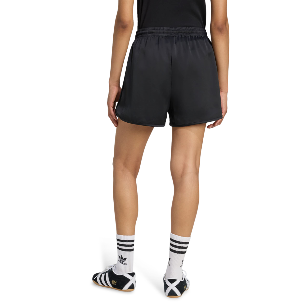 adidas Originals Satin Shorts Imagen 3 de 4. Toque para abrir la galería de fotos.