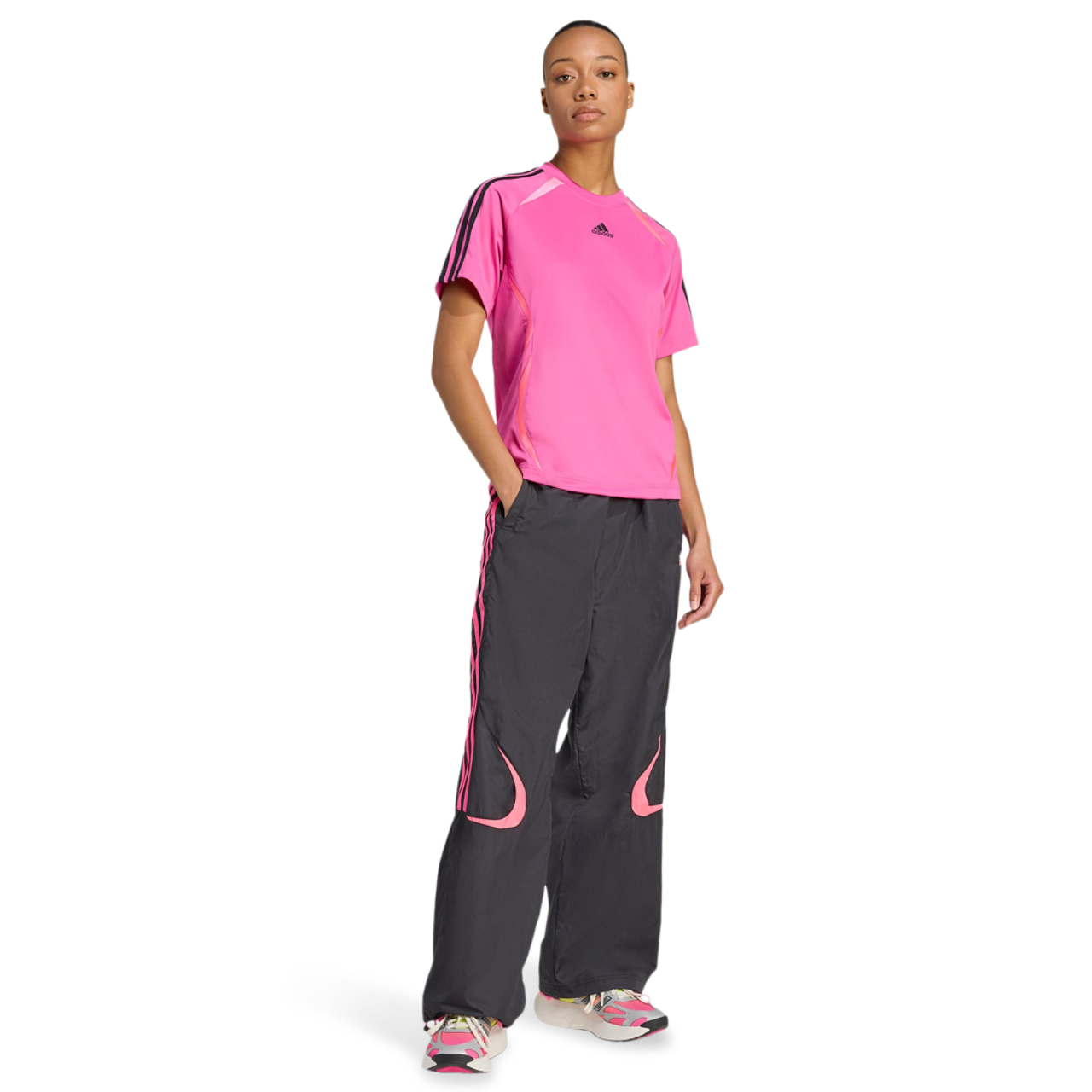 adidas Adicolor Teamgeist Loose T-shirt Afbeelding 2 van 4. Tik om de fotogalerij te openen..