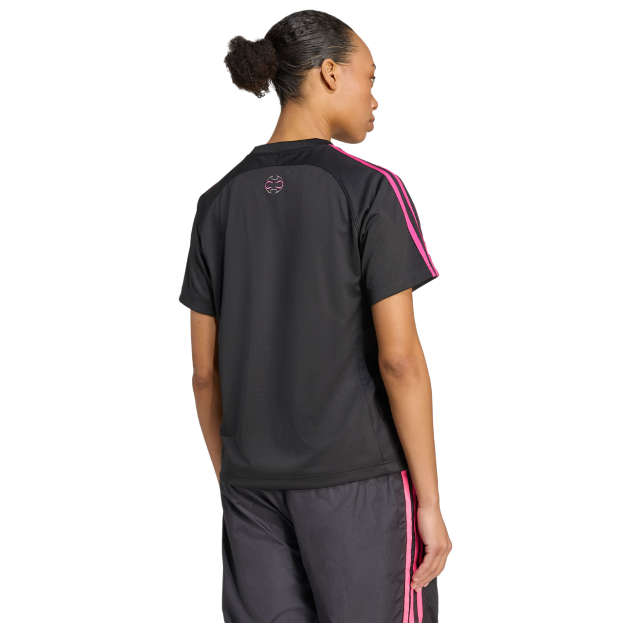 adidas Adicolor Teamgeist Loose T-shirt Image 3 sur 4. Appuyez pour ouvrir la galerie de photos.