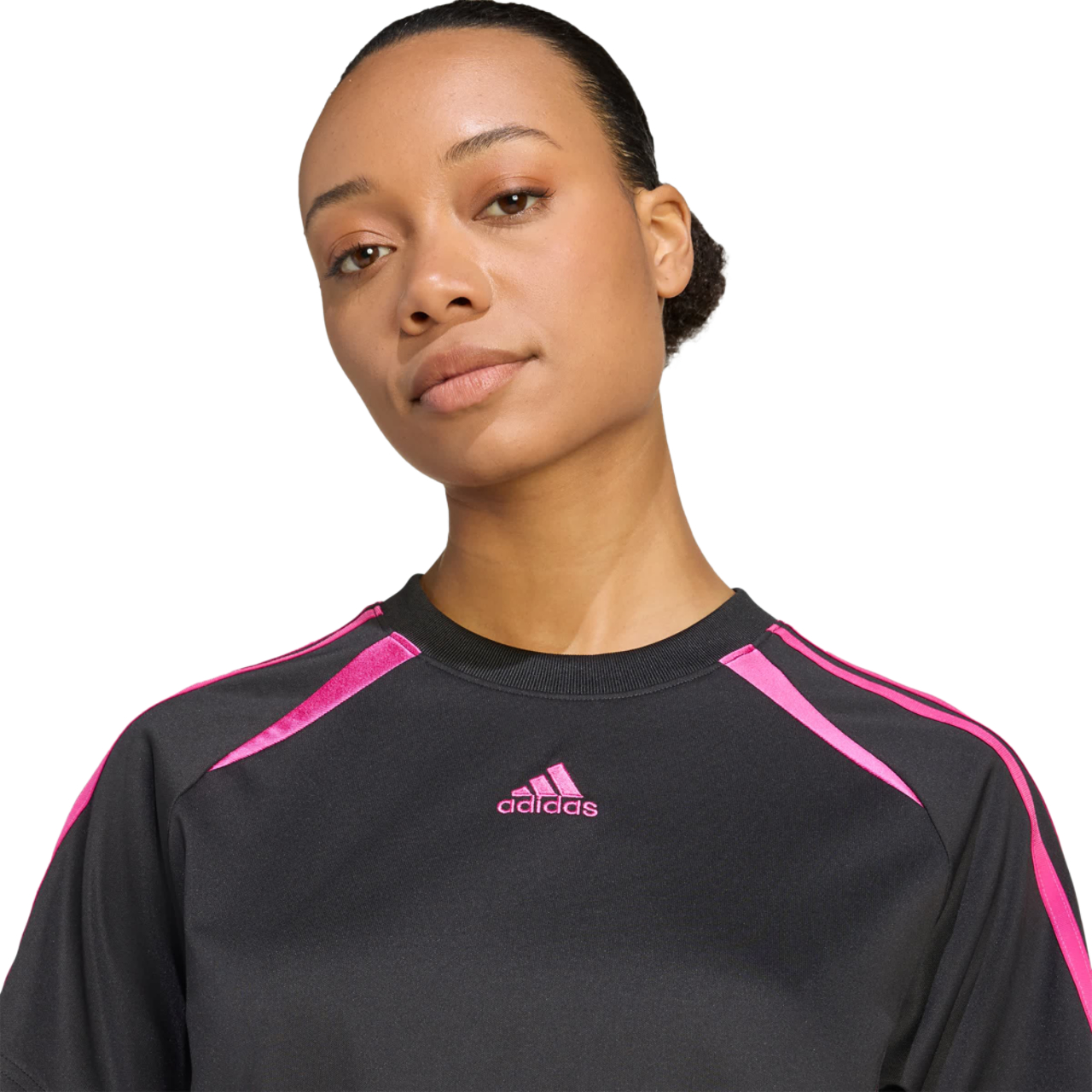 adidas Adicolor Teamgeist Loose T-shirt Image 4 sur 4. Appuyez pour ouvrir la galerie de photos.