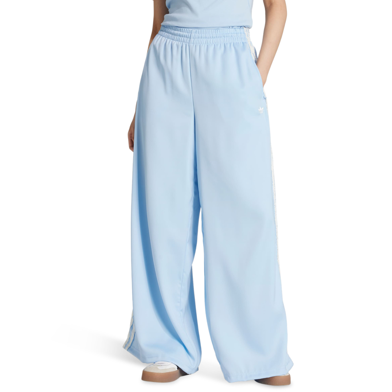 adidas Originals Satin Wide Leg Track Bottoms Imagen 1 de 4. Toque para abrir la galería de fotos.