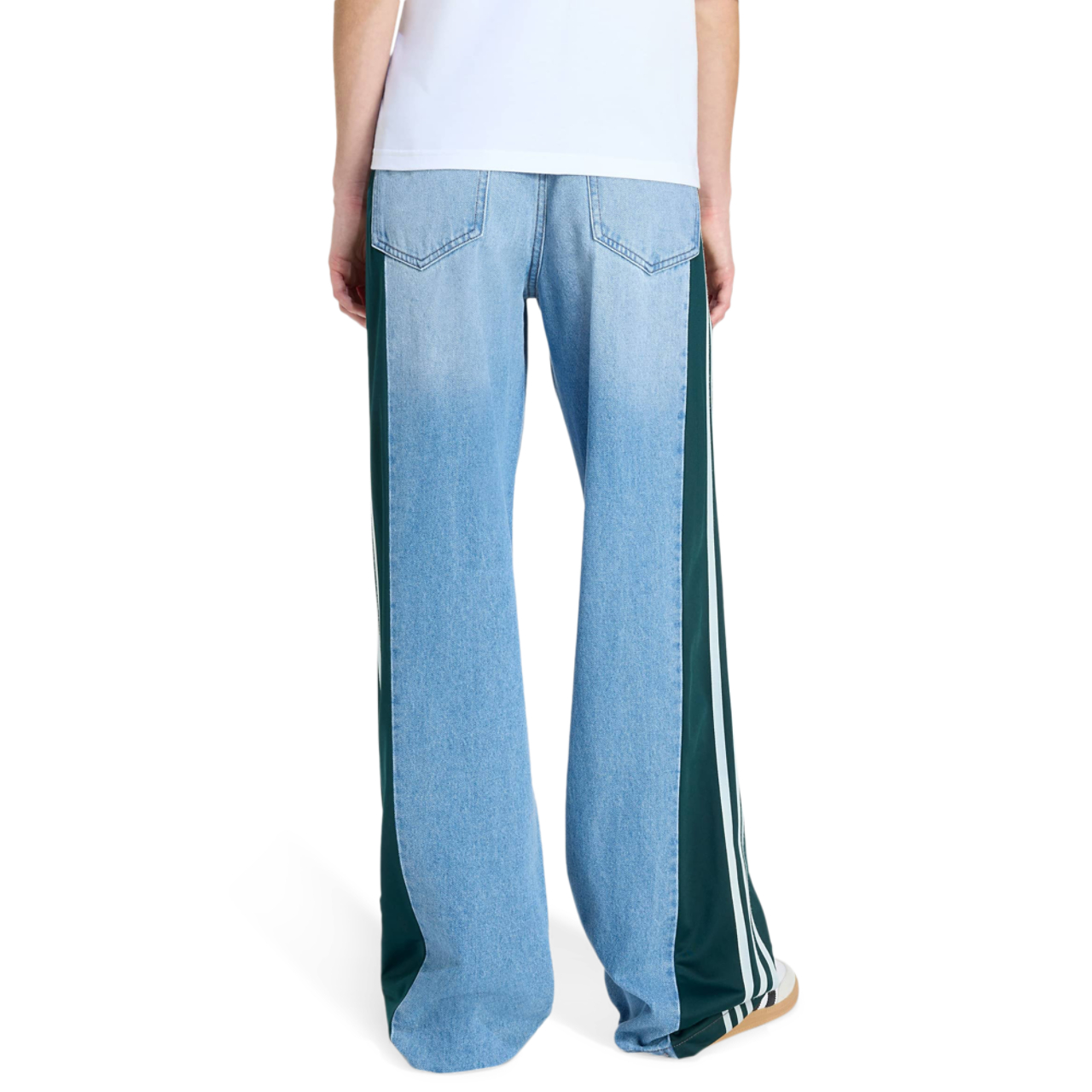 adidas Adidas Originals Firebird Joggers Bild 3 von 4. Antippen, um die Fotogalerie zu öffnen.