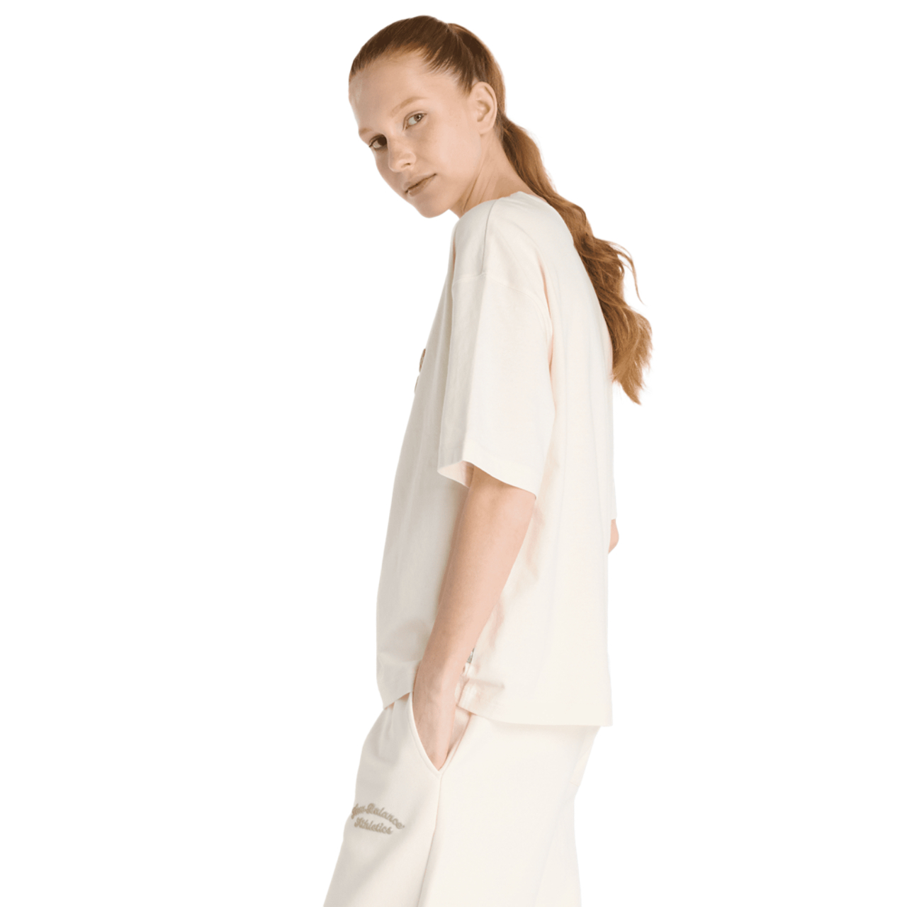 New Balance Linear Heritage Oversized T-shirt Image 3 sur 4. Appuyez pour ouvrir la galerie de photos.