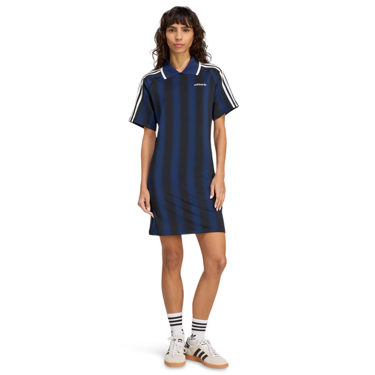 adidas Football Inspired Graphic Dress Afbeelding 1 van 4. Tik om de fotogalerij te openen..