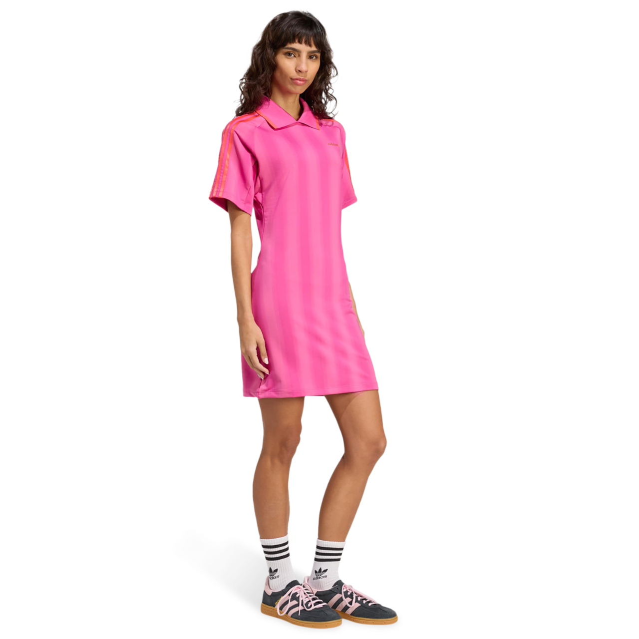 adidas Football Inspired Graphic Dress Imagen 2 de 4. Toque para abrir la galería de fotos.