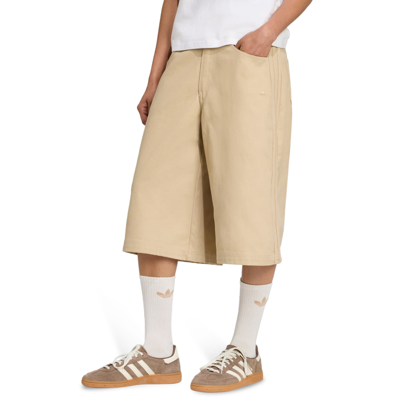 adidas Firebird Utility Jorts Afbeelding 1 van 5. Tik om de fotogalerij te openen..