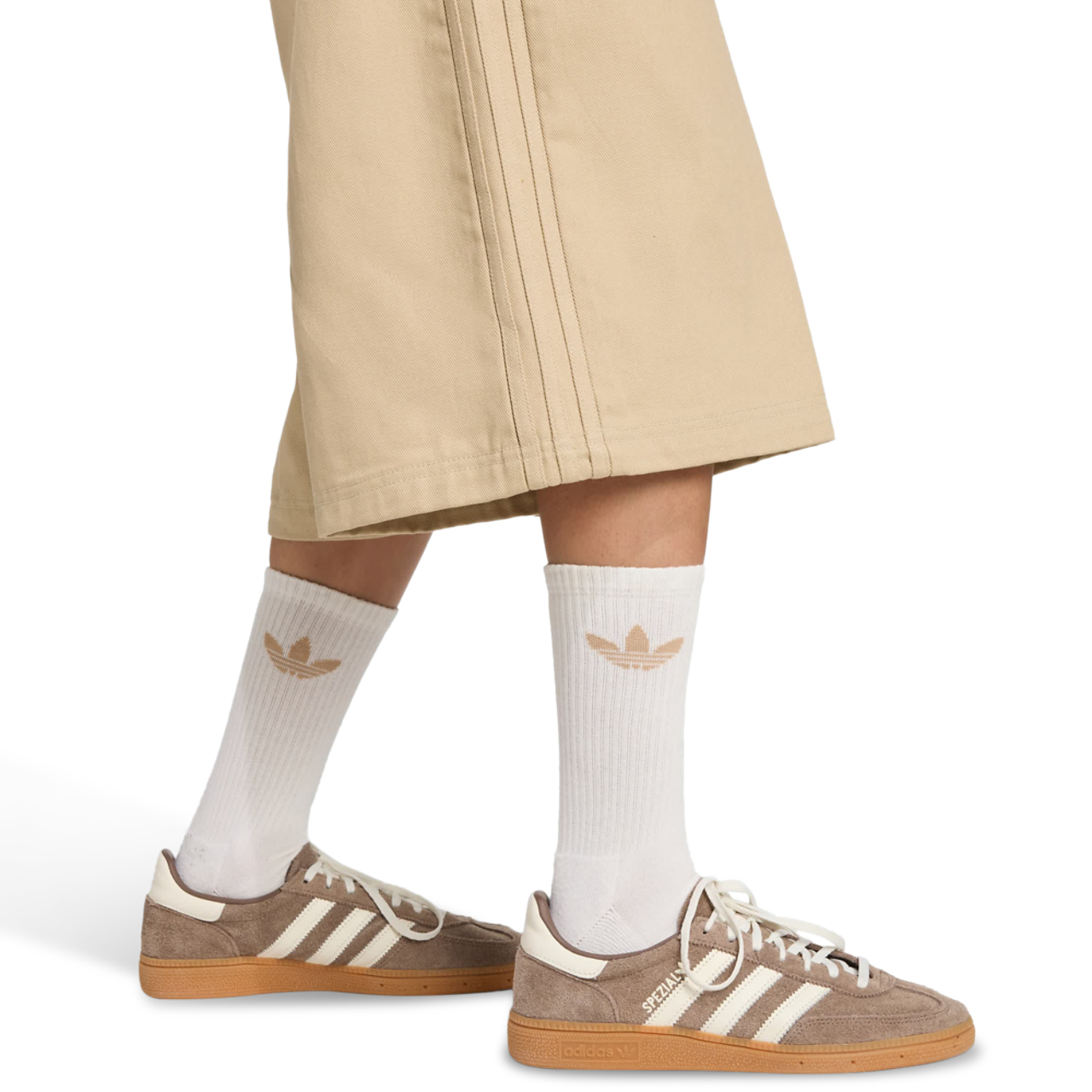 adidas Firebird Utility Jorts Afbeelding 4 van 5. Tik om de fotogalerij te openen..