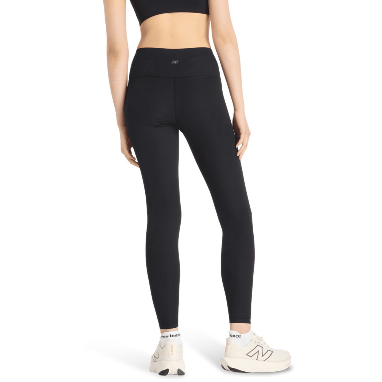 New Balance Ribbed High Rise Legging Immagine 2 di 4. Tocca per aprire la galleria fotografica.