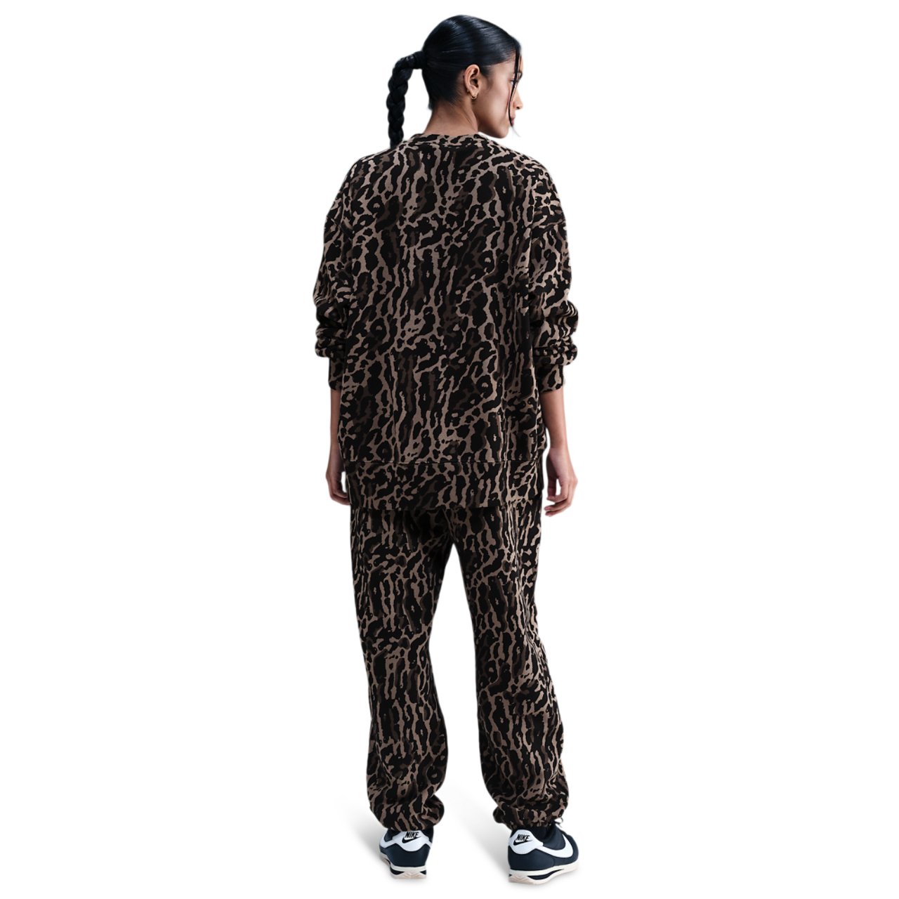 Nike Sportswear Phoenix Oversized Bottoms Image 5 sur 5. Appuyez pour ouvrir la galerie de photos.