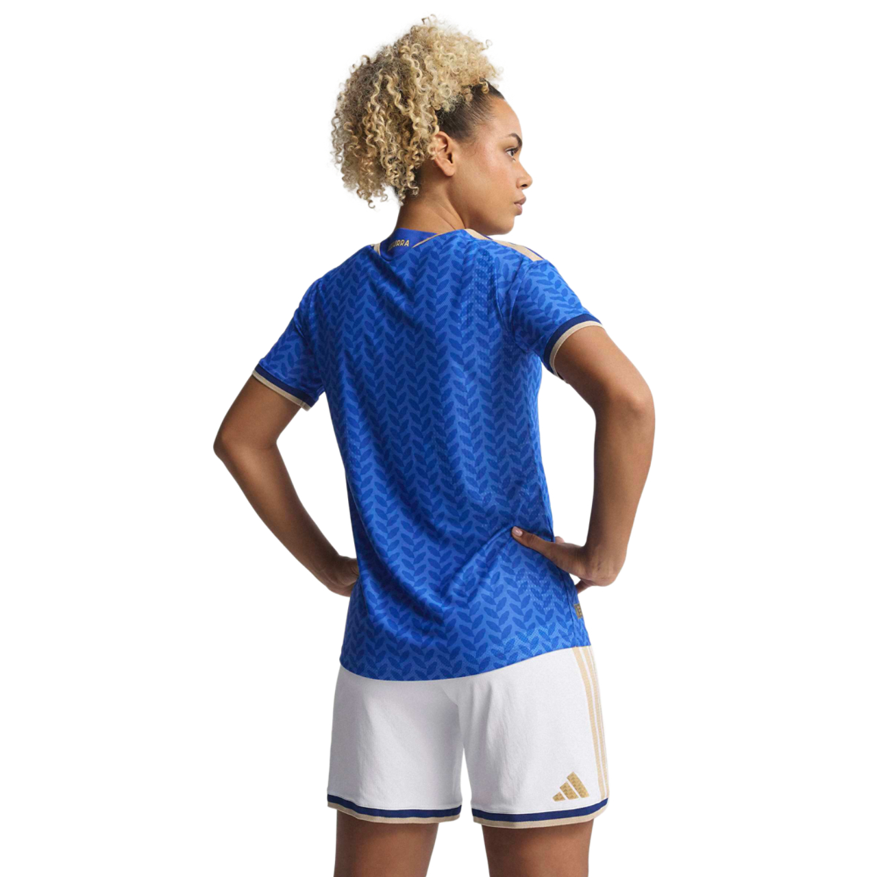 adidas Italy 26 Home Authentic Jersey Imagen 4 de 6. Toque para abrir la galería de fotos.