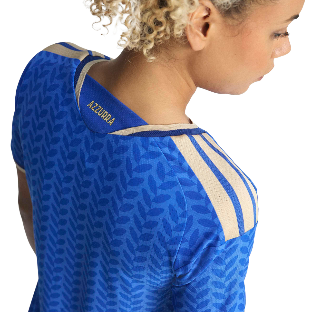 adidas Italy 26 Home Authentic Jersey Imagen 5 de 6. Toque para abrir la galería de fotos.