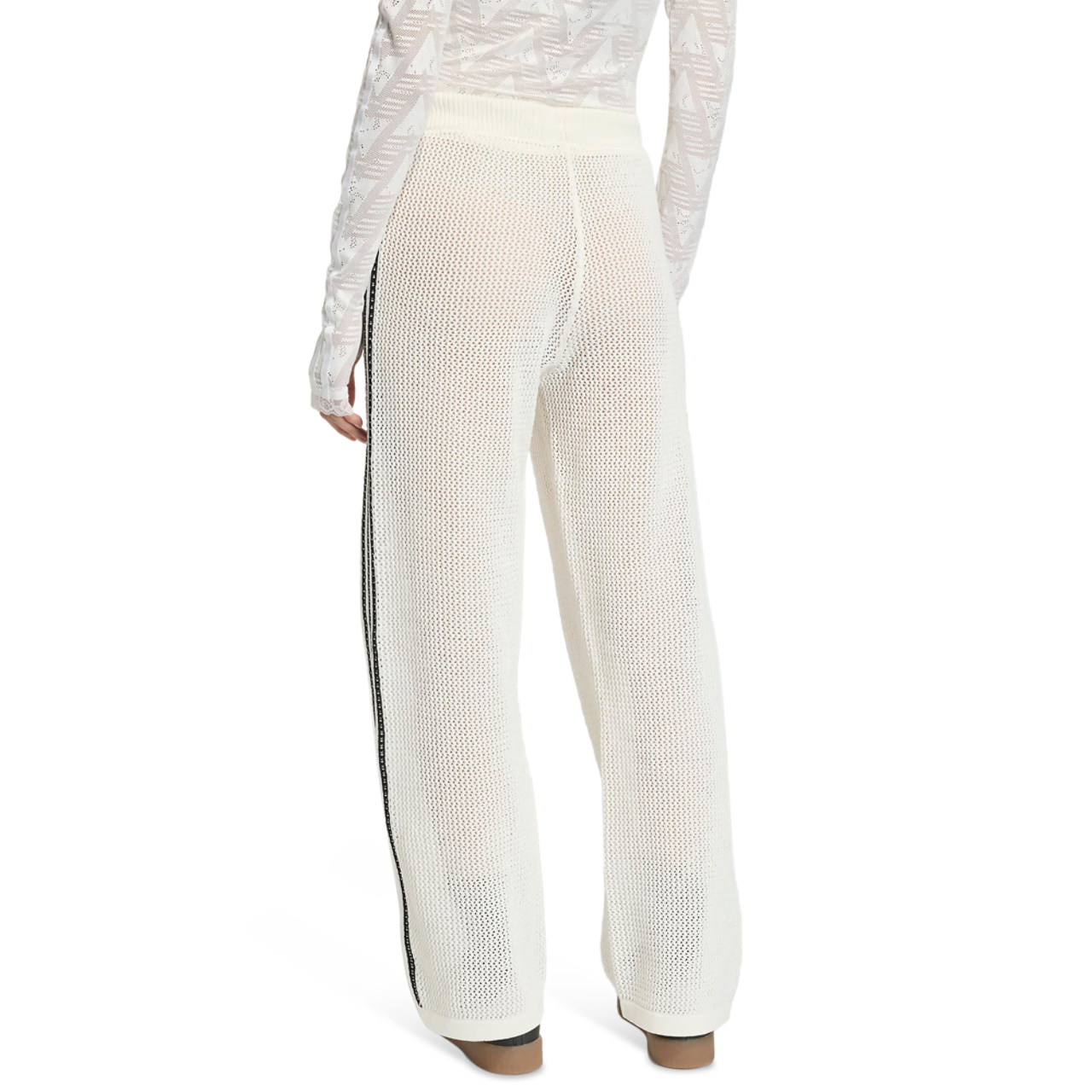 adidas Knitted Crochet Firebird Track Pants Immagine 3 di 5. Tocca per aprire la galleria fotografica.