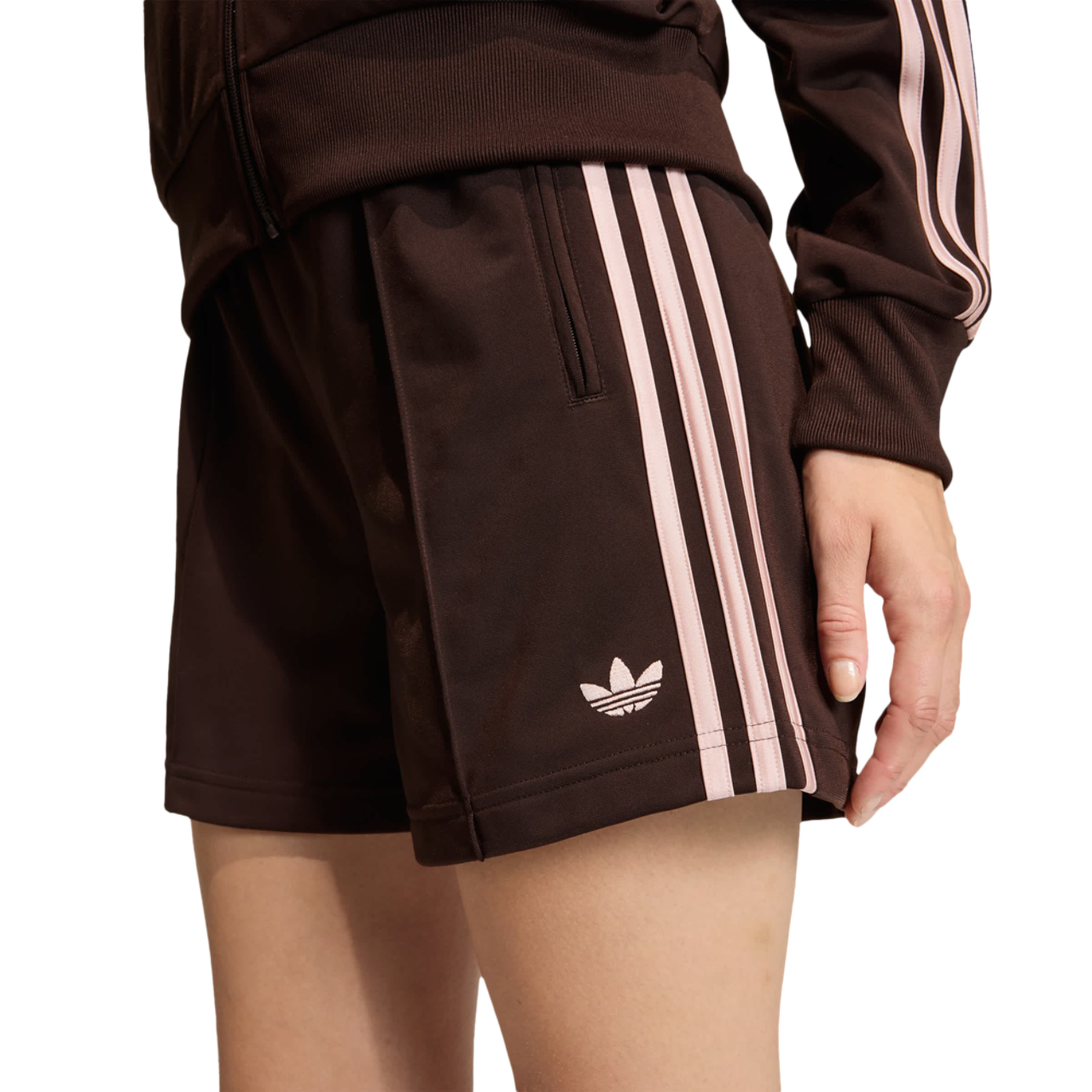 adidas Firebird Classic Shorts Imagen 4 de 5. Toque para abrir la galería de fotos.