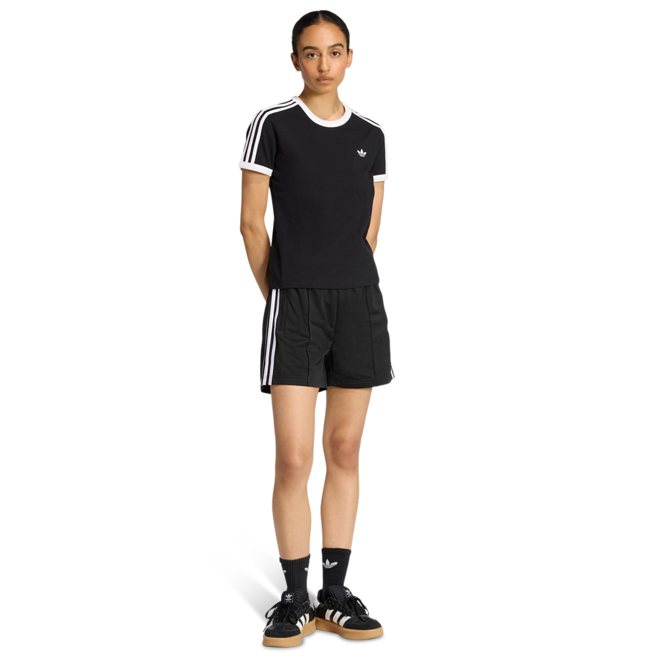 adidas Firebird Classic Shorts Imagen 2 de 5. Toque para abrir la galería de fotos.