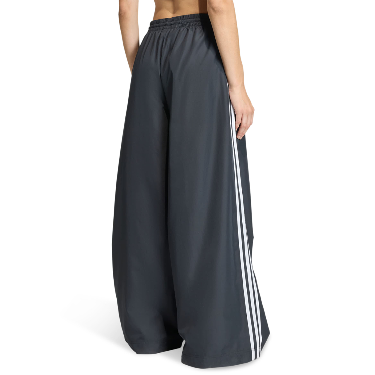 adidas Firebird Adilenium Track Pant Afbeelding 3 van 5. Tik om de fotogalerij te openen..