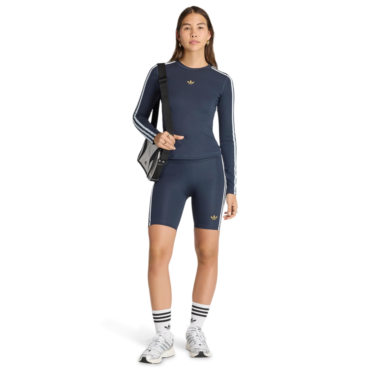 adidas 3 Stripes Long Sleeve T-shirt Image 2 sur 4. Appuyez pour ouvrir la galerie de photos.