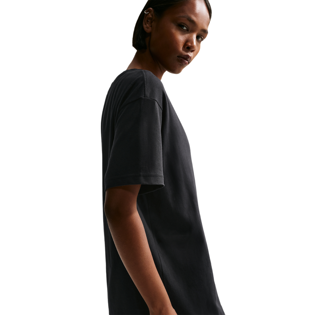 Nike Sportswear Oversized Short-sleeve T-shirt Image 2 sur 5. Appuyez pour ouvrir la galerie de photos.