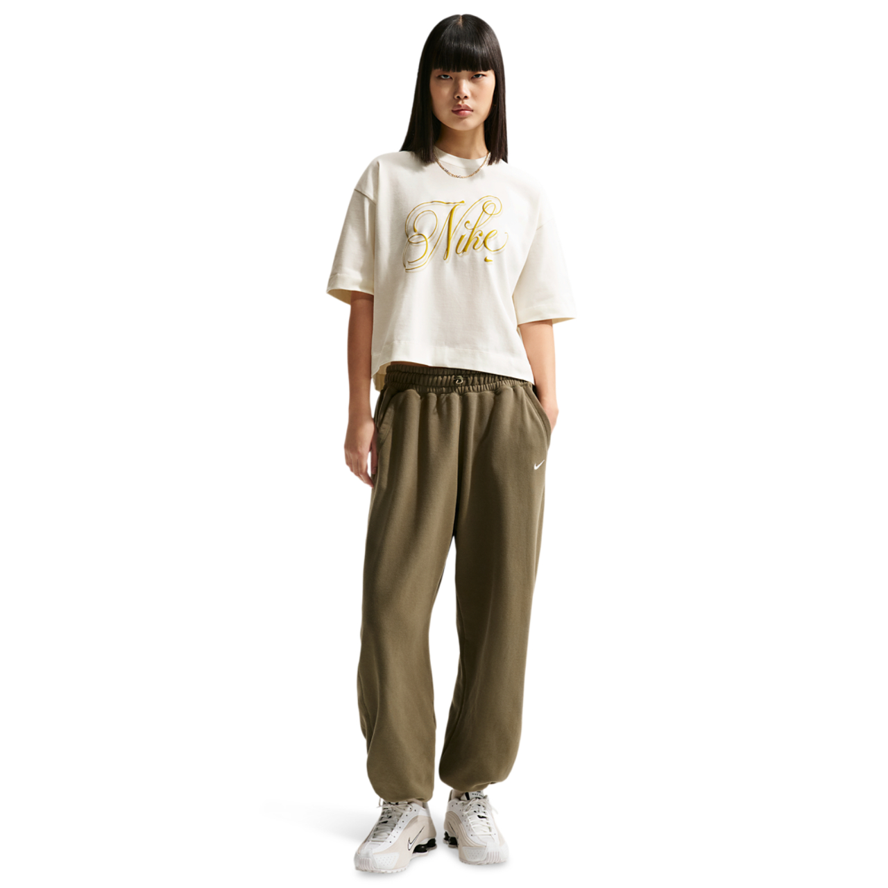 Nike Sportswear Oversized Short-sleeve T-shirt Image 4 sur 5. Appuyez pour ouvrir la galerie de photos.