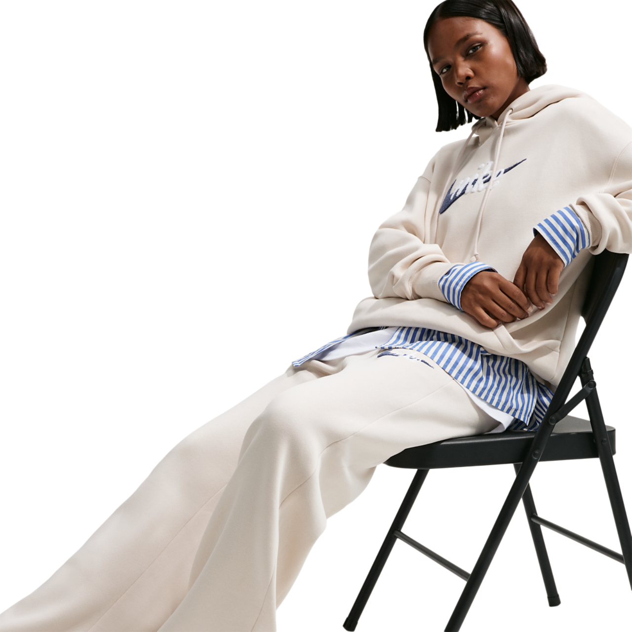 Nike Sportswear Phoenix Fleece Wide-leg Trousers Image 3 of 5. Tap to open photo gallery.